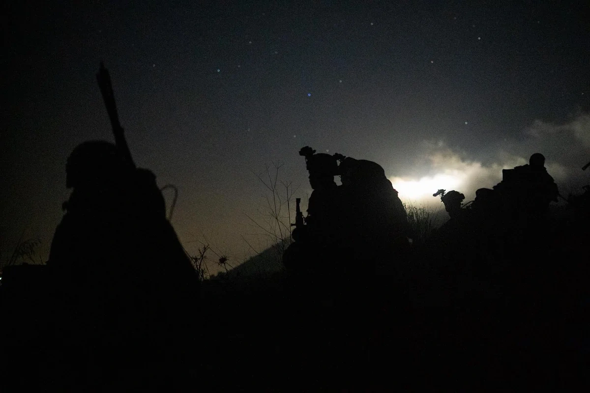 İsrail ordusu "Hizbullah"a zərbələr endirdi - FOTO