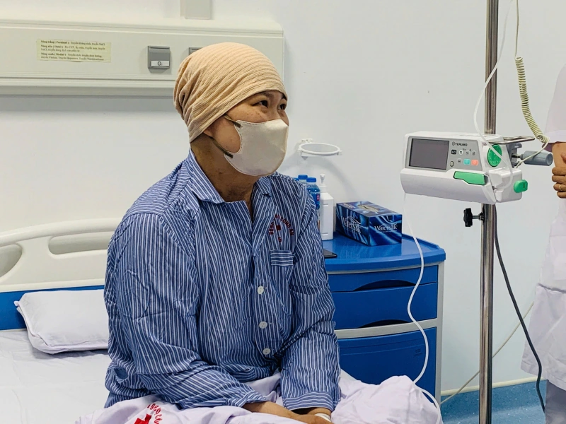 "Ağır limfomanı məğlub edən uğur: kök hüceyrə transplantasiyası xəstəni həyata qaytarıb" - Tibbdə böyük uğur
