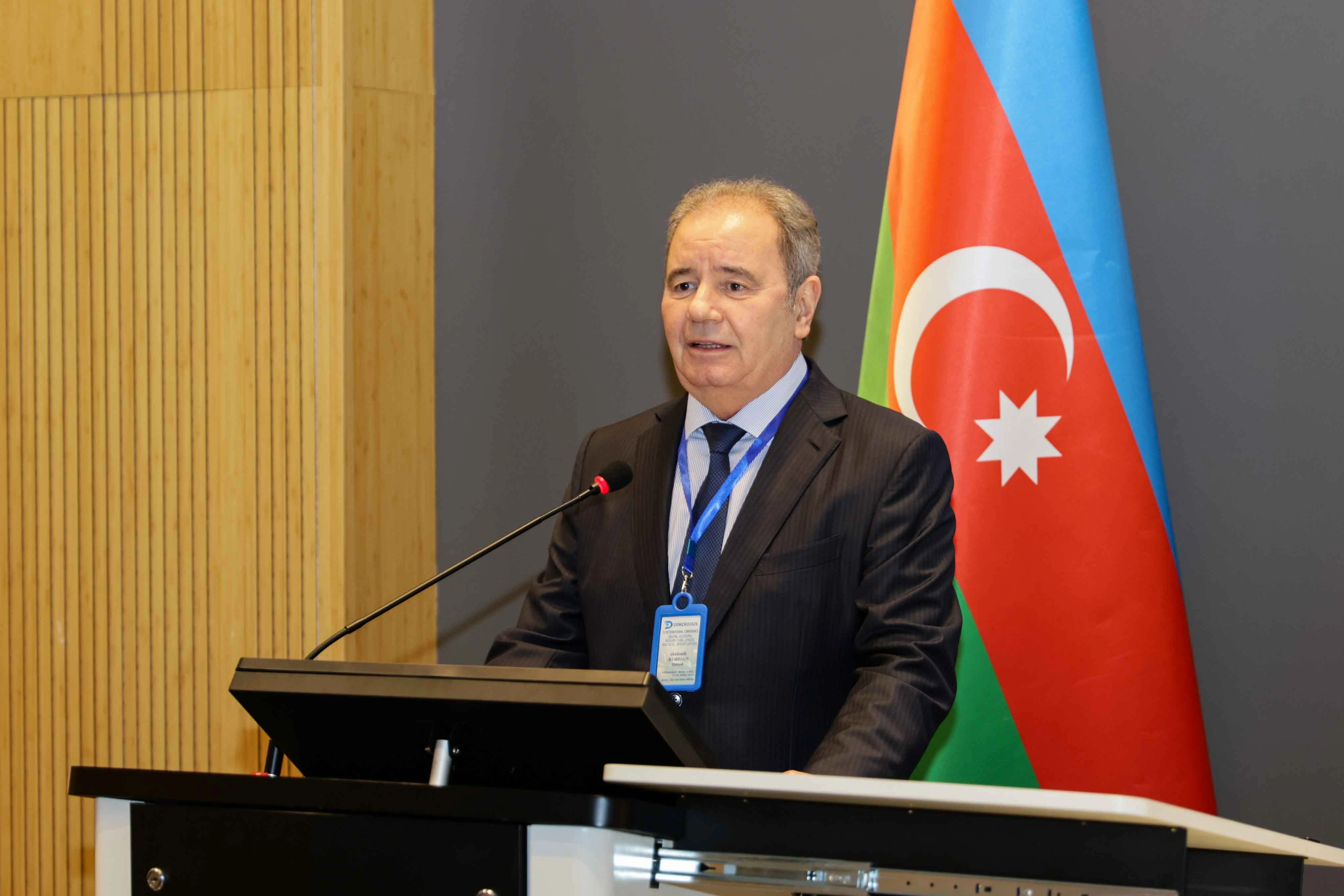 UNEC-də “Rəqəmsal iqtisadiyyat: Müasir çağırışlar və real imkanlar” mövzusunda IV beynəlxalq konfrans öz işinə başlayıb - FOTO