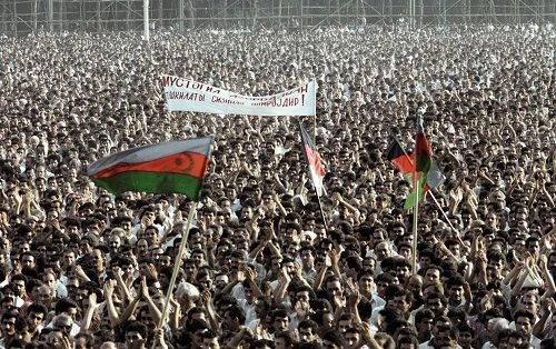 “Meydanda yığılan pulun 70 faizini Rəsulun əlindən alıblar, özünü də qorxudublar ki, bu məsələni Nemətə desən...”