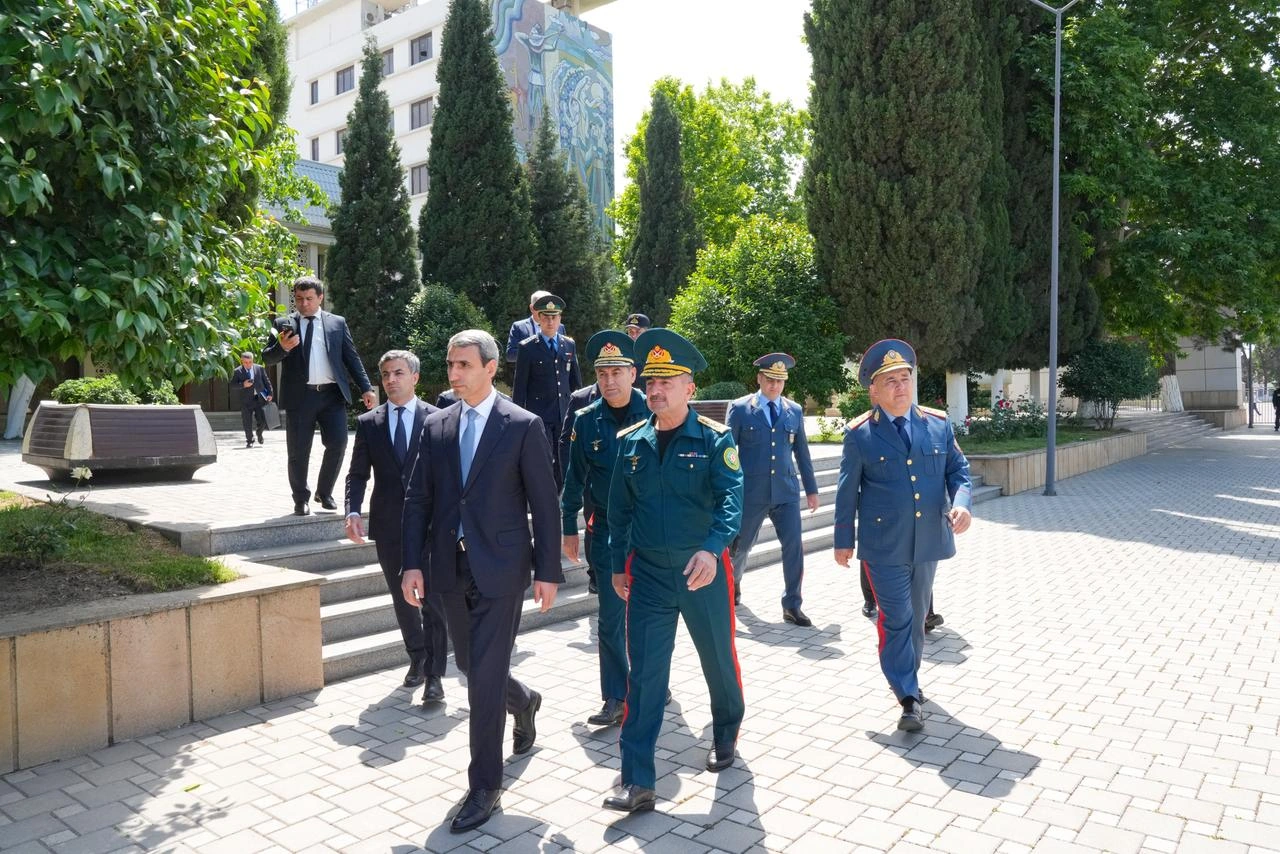 Azərbaycan-Gürcüstan qatarlarında sərhəd-gömrük prosedurları sürətləndiriləcək - FOTO