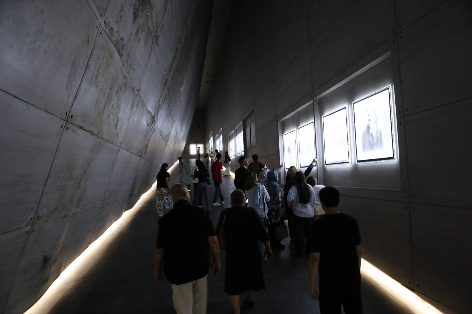 Miqrant uşaqlar Quba soyqırımı memorial kompleksində olublar - FOTO