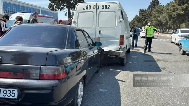 Sumqayıtda dörd avtomobil toqquşdu: Xəsarət alanlar var - FOTO