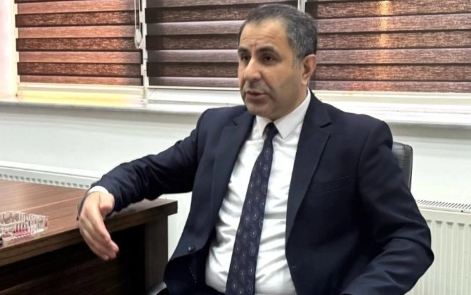 Məktəbli forması dini seçimə deyil, bərabərliyə xidmət edir - MÜSAHİBƏ