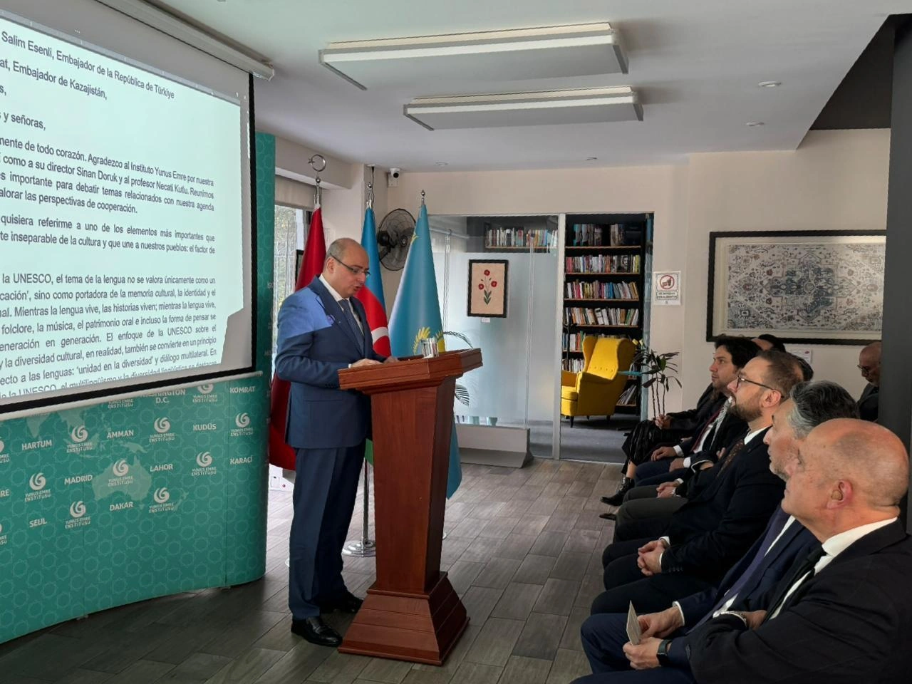 Meksikada “Türk dilləri ailəsi: ilk yazılı mətnlərdən müasir dövrə qədər” mövzusunda konfrans keçirilib - FOTO