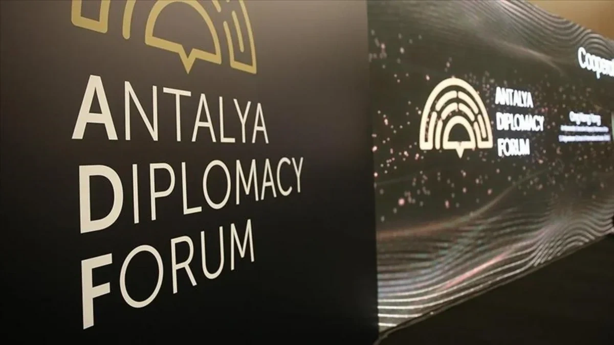 Dünyada güc balansı yenidən yazılır - Antalyada hansı mesajlar verildi? - VİDEO
