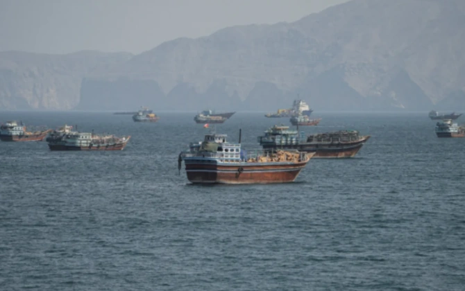 İran Hörmüz boğazından kənarda tankerlərə hücumları genişləndirib