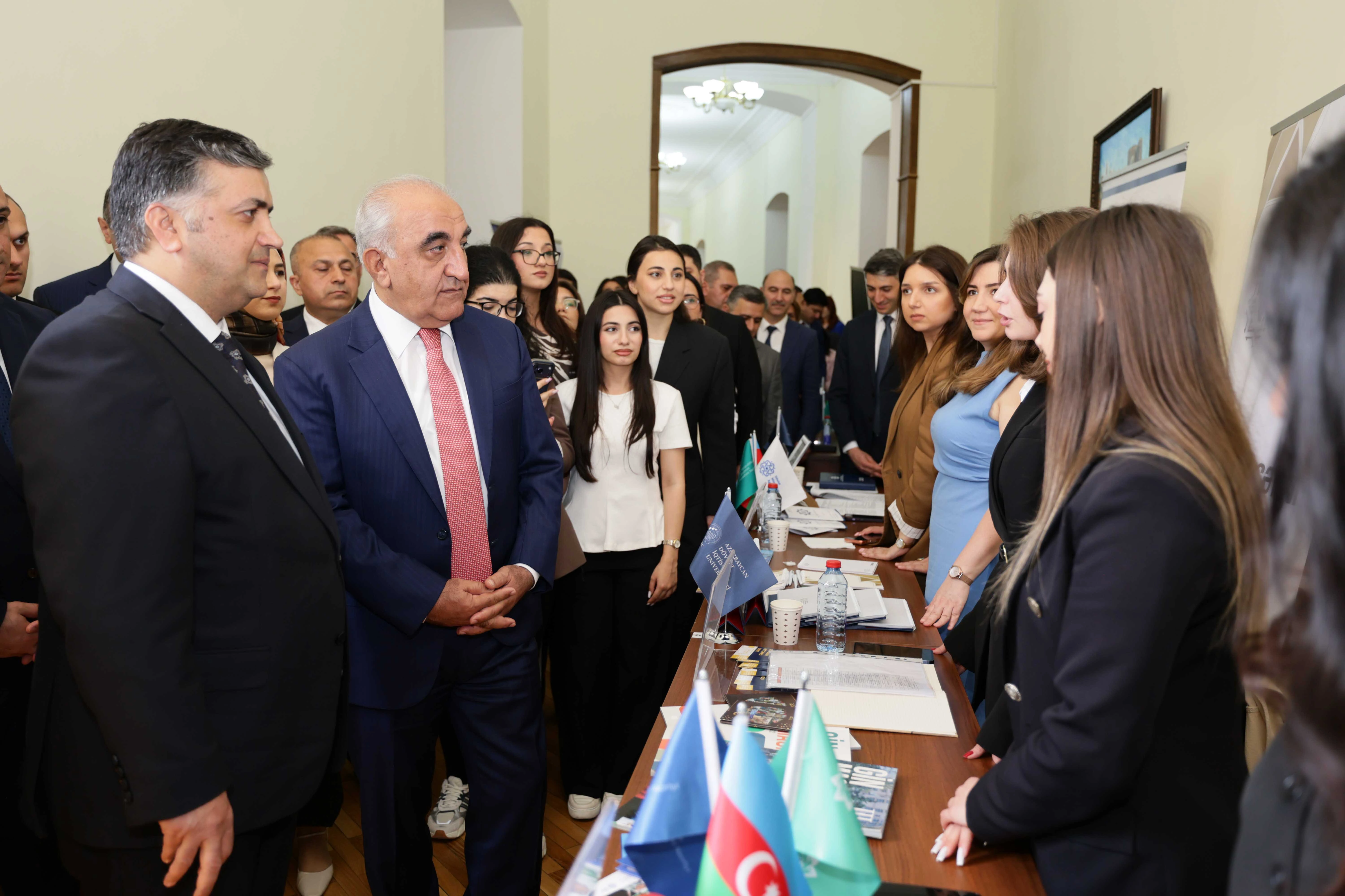 XVII UNEC Karyera və əmək yarmarkası keçirilib - FOTO