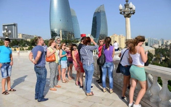 Azərbaycana turist axını 9 %-dən çox azalıb