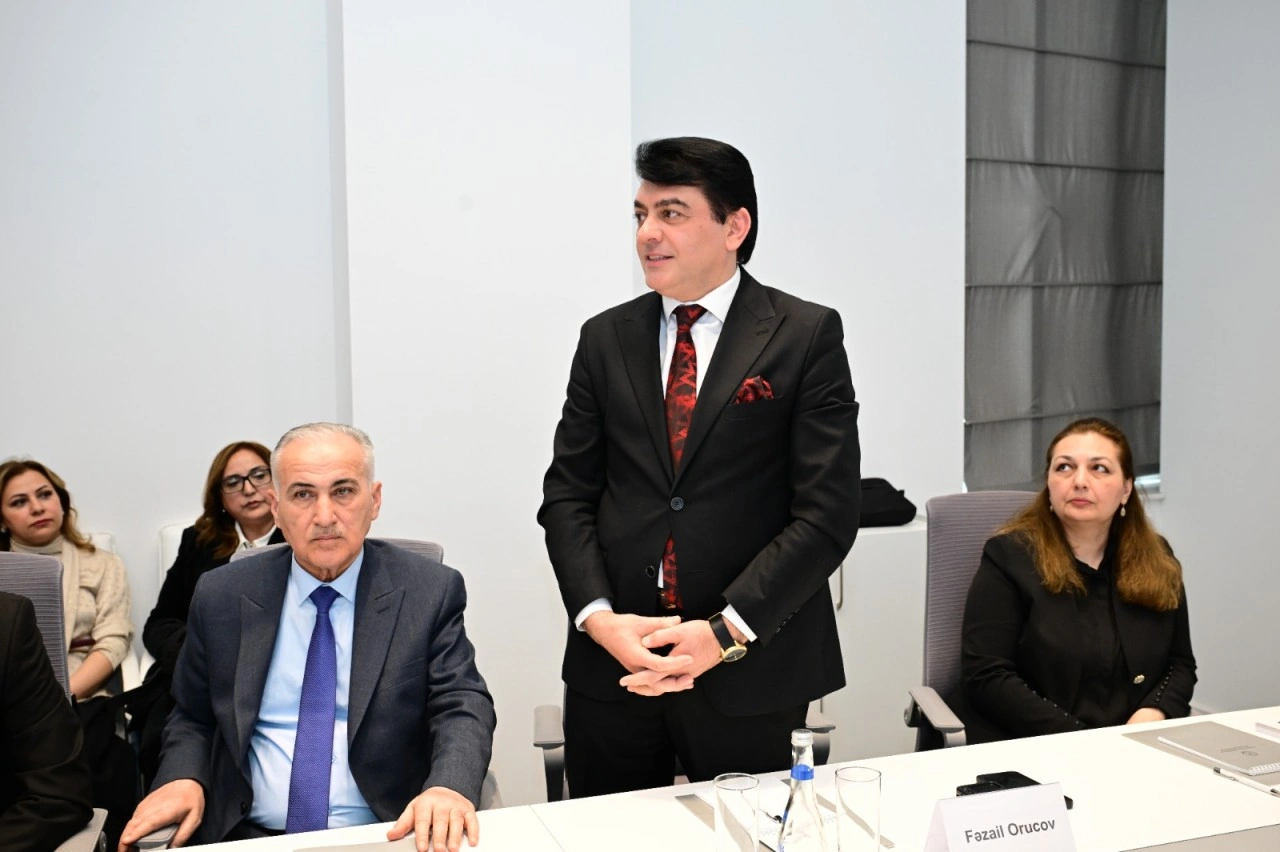Nazir attestasiya məsələlərini müzakirə etdi - FOTOLAR