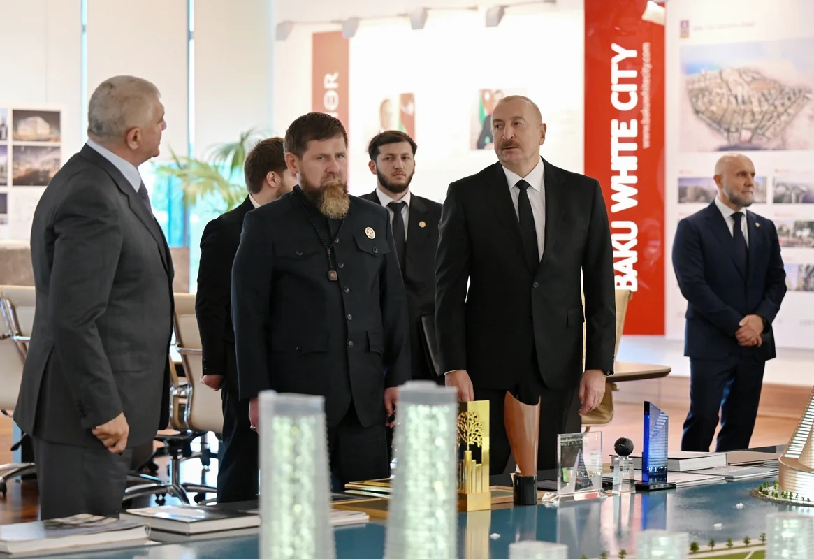 İlham Əliyev və Ramzan Kadırov "Bakı Ağ Şəhər"də olublar - Foto