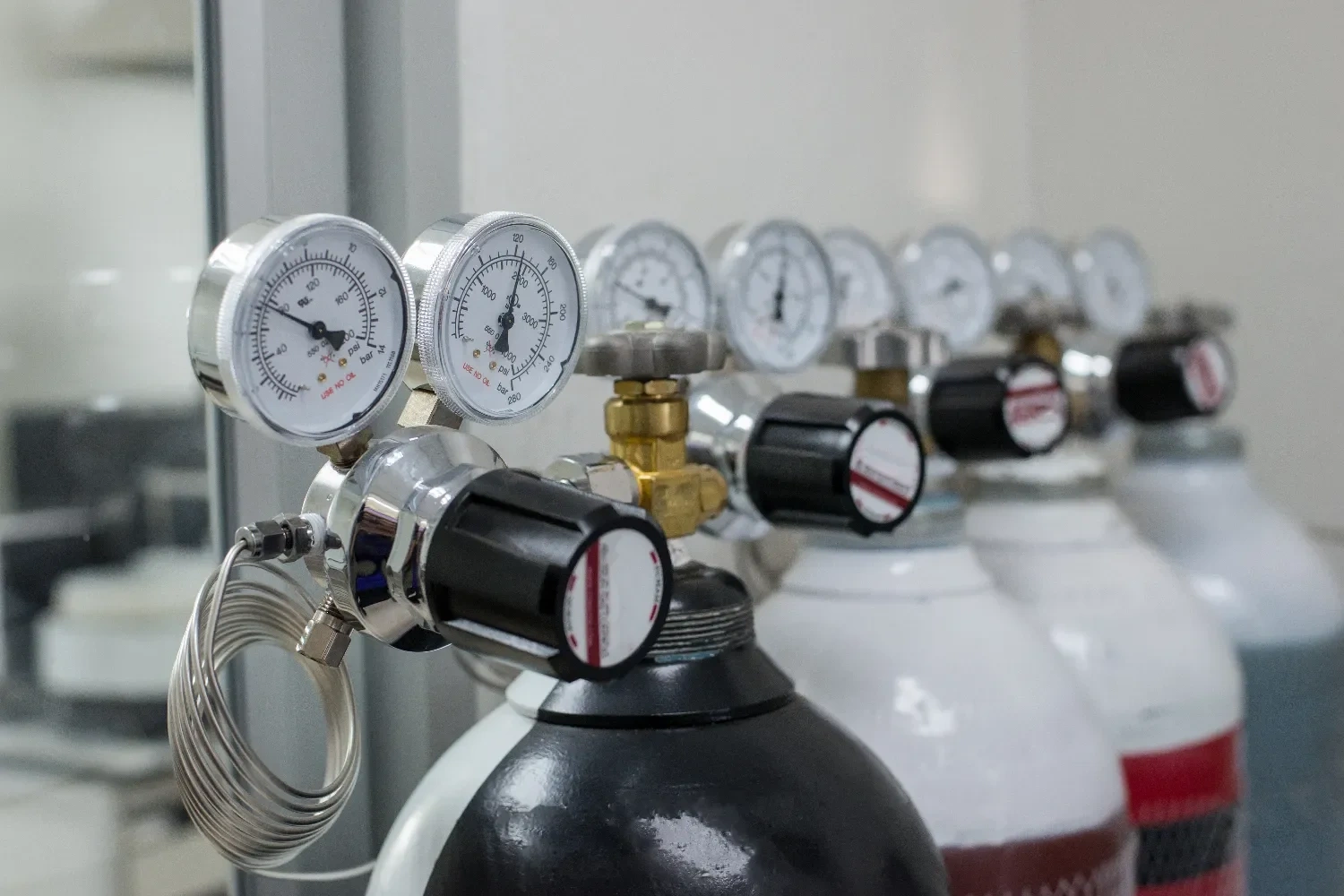 "İran müharibəsi dünyanı helium böhranına sürüklədi: çiplər, MRT və kosmos risk altında" - İsrail mətbuatı