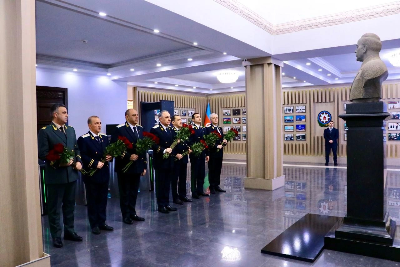 Baş Prokurorluqda Heydər Əliyevin anım gününə həsr olunan tədbir keçirildi - FOTOLAR