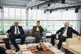 Prezident Milli Aviasiya Akademiyasında Beynəlxalq Təlim Mərkəzinin açılışında iştirak edib - FOTO