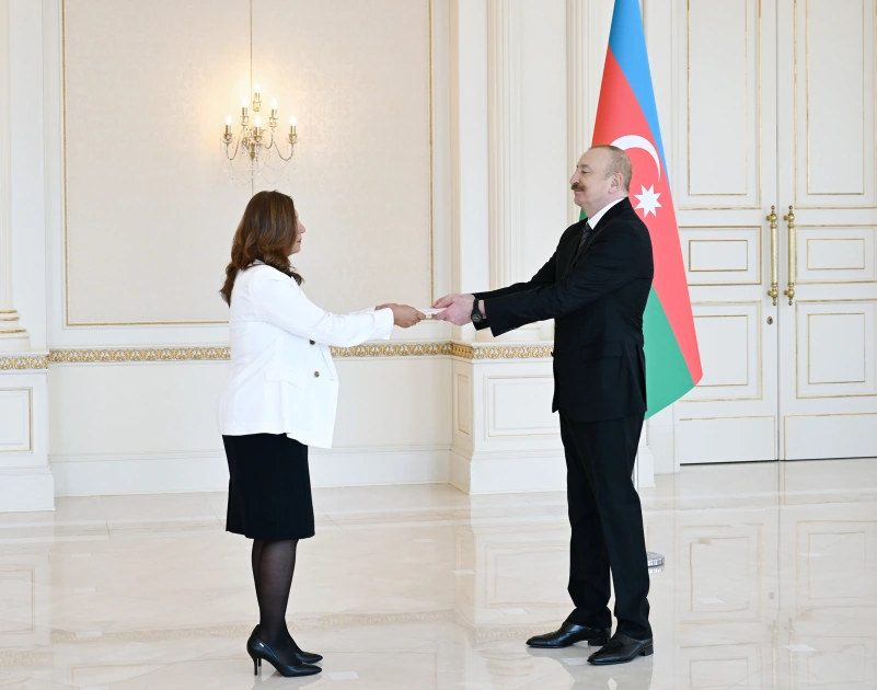 İlham Əliyev Kolumbiyanın Azərbaycanda yeni təyin olunmuş səfirini qəbul etdi - FOTO