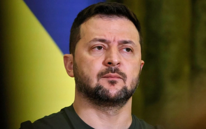 Zelenski: Putinlə bərabər səviyyədə dialoq aparan Tramp müharibəni dayandıra bilər