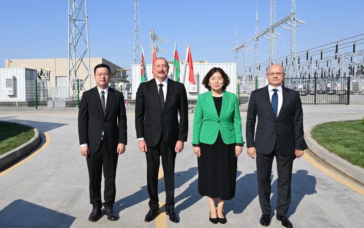 İlham Əliyev "Qobustan" Günəş Elektrik Stansiyasının açılışında iştirak etdi - FOTOLAR