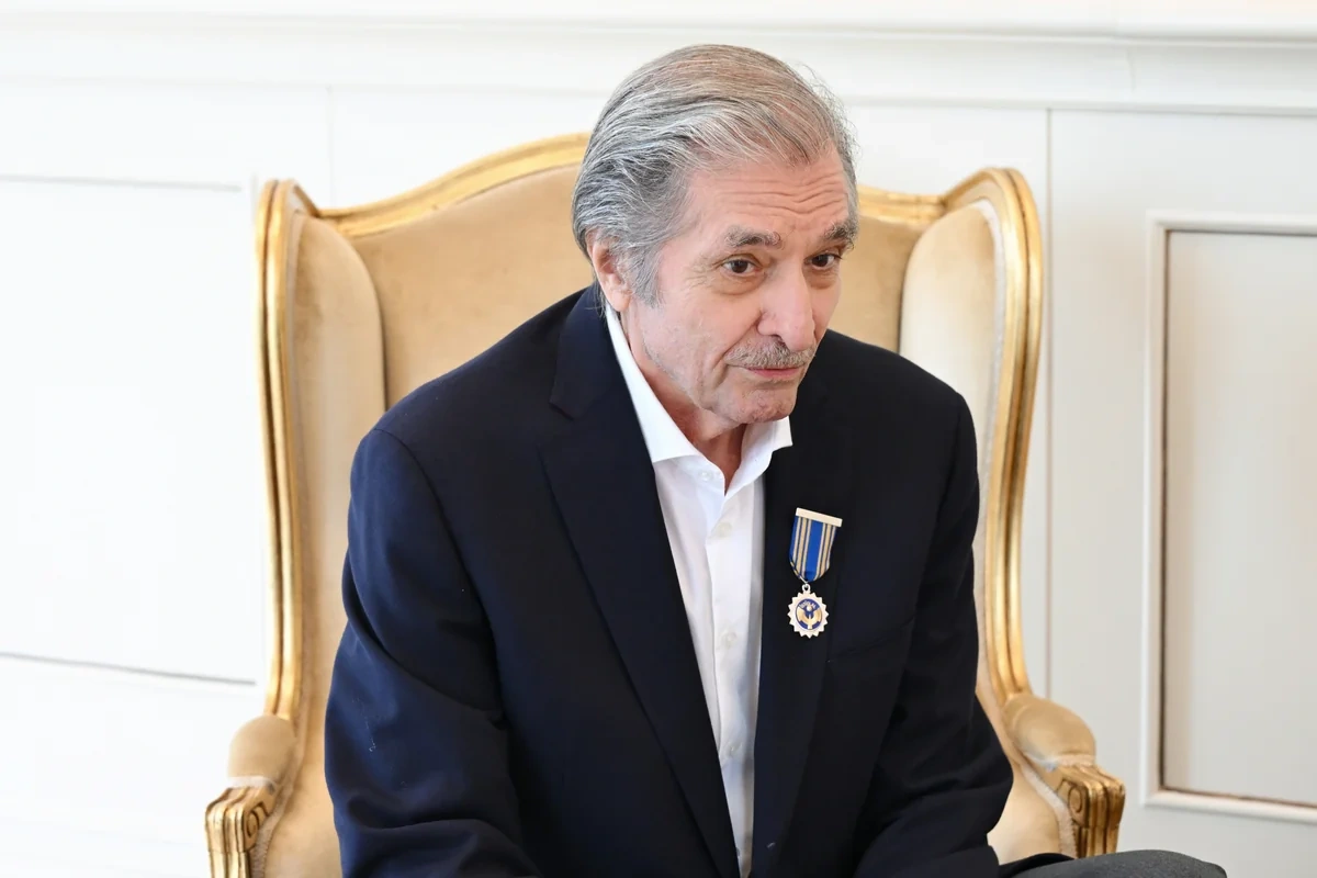 "İstiqlal" ordeninin müəllifi Xalq rəssamı özü imiş