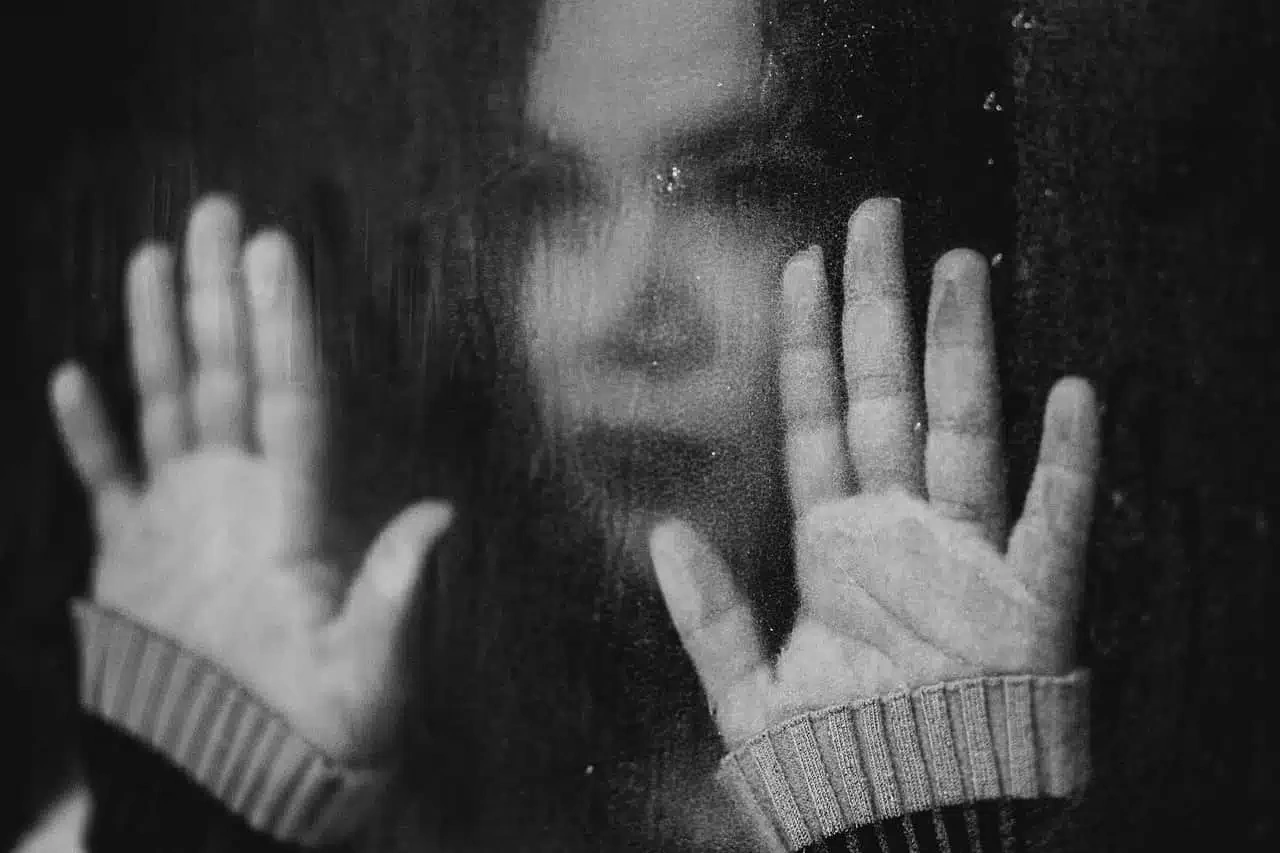 Sizi bədbəxt edən 6 vərdiş – Bəlkə də hər gün edirsiniz