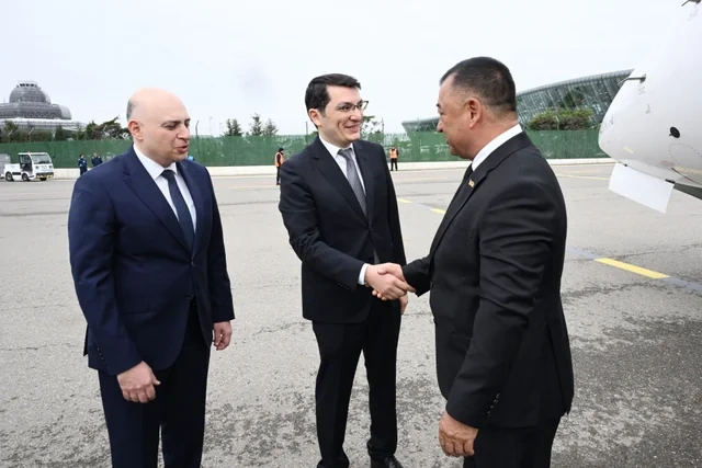 Türkmənistanın Nazirlər Kabineti sədrinin müavini Azərbaycana gəldi - FOTO