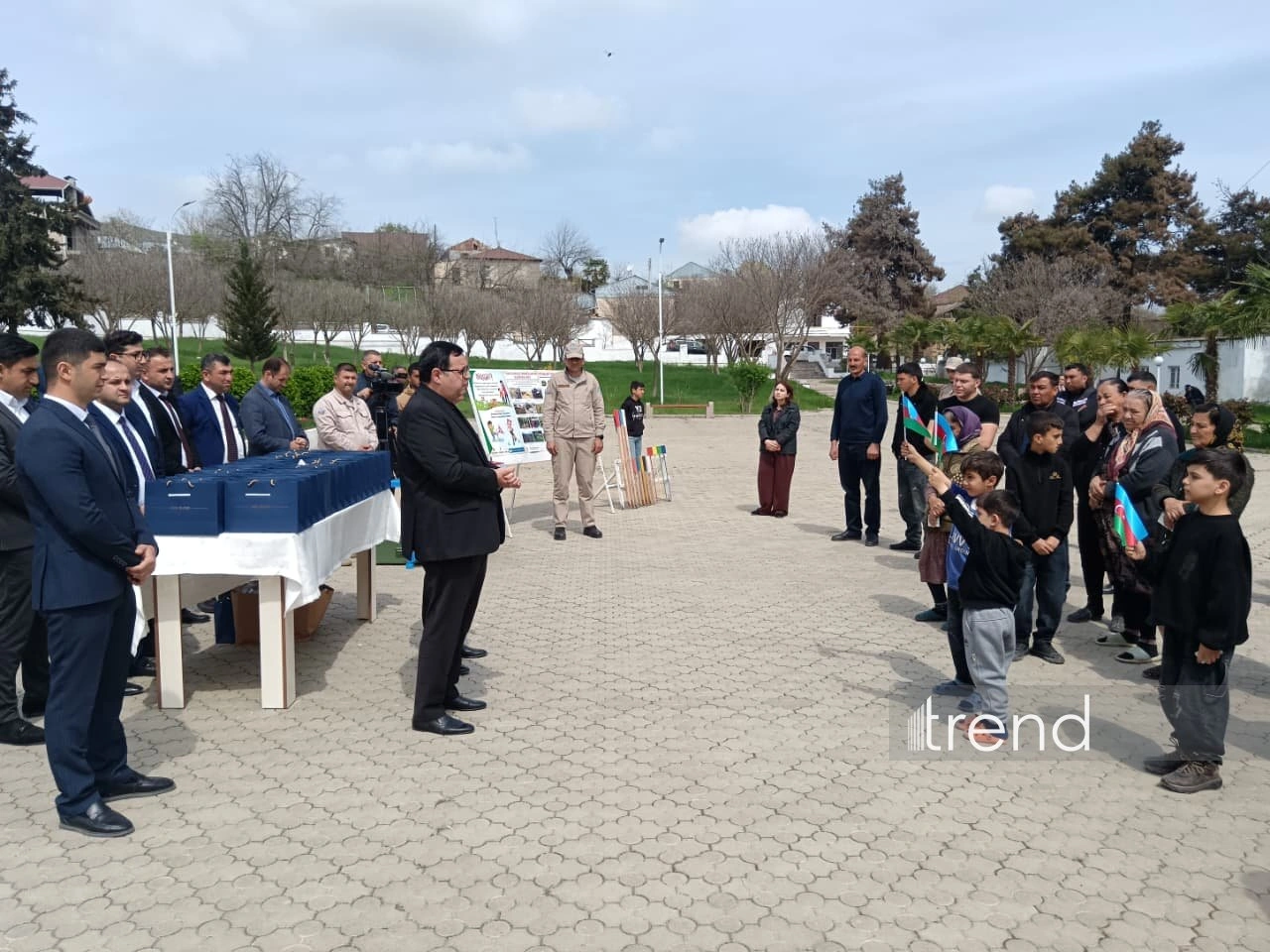 Xocavənd şəhərinə çatan ailələrə mənzillərin açarları təqdim edildi - YENİLƏNİB + FOTO