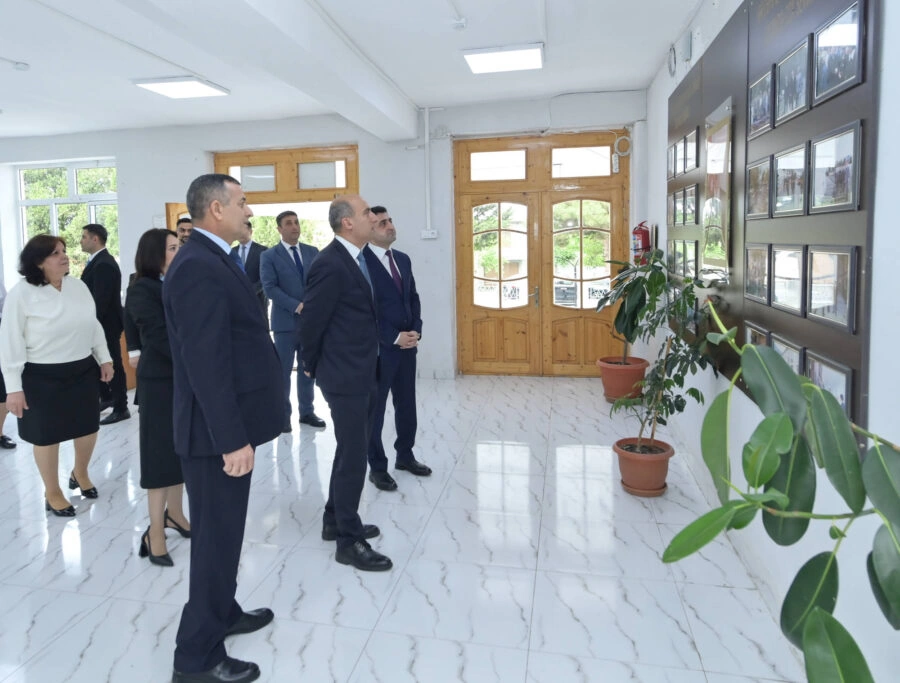 Emin Əmrullayev Qaxda tədris prosesi ilə tanış olub – FOTO