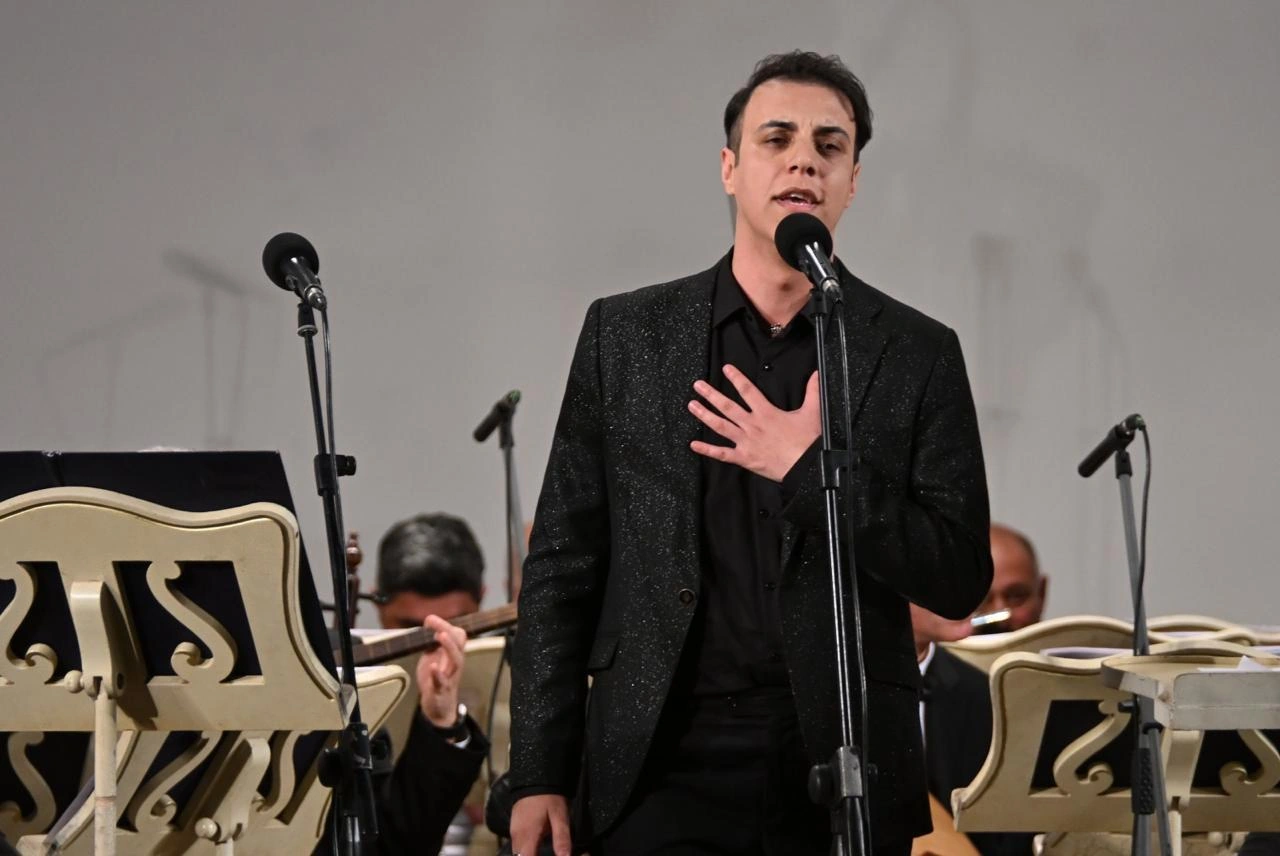 Xalq şairi Fikrət Qocanın 90 illiyinə həsr olunan konsert keçirildi - FOTOLAR