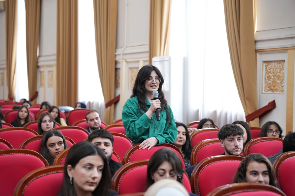 Tələbələr ədliyyə orqanlarında karyera imkanları barədə məlumatlandırılıb - FOTO