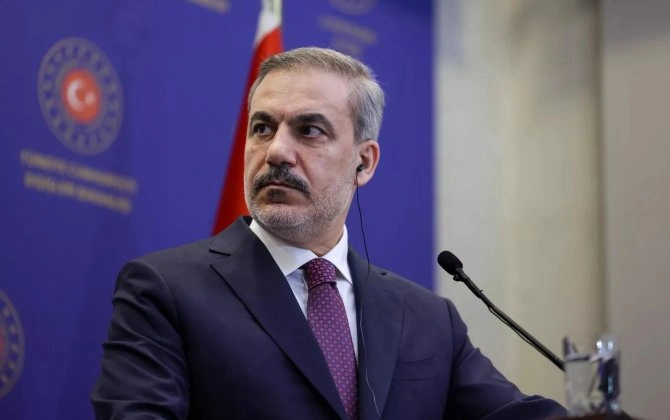 Hakan Fidan: "Hazırda İŞİD məhbuslarının Suriyadan İraqa təxliyəsi gündəmdədir"
