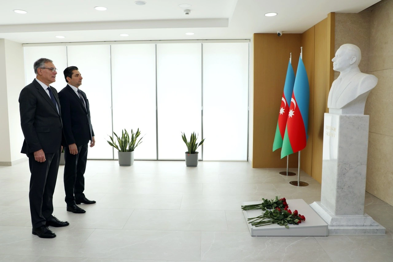 “Azəriqaz”ın rəhbəri Xankəndidə vətəndaşların müraciətlərini dinlədi - FOTOLAR