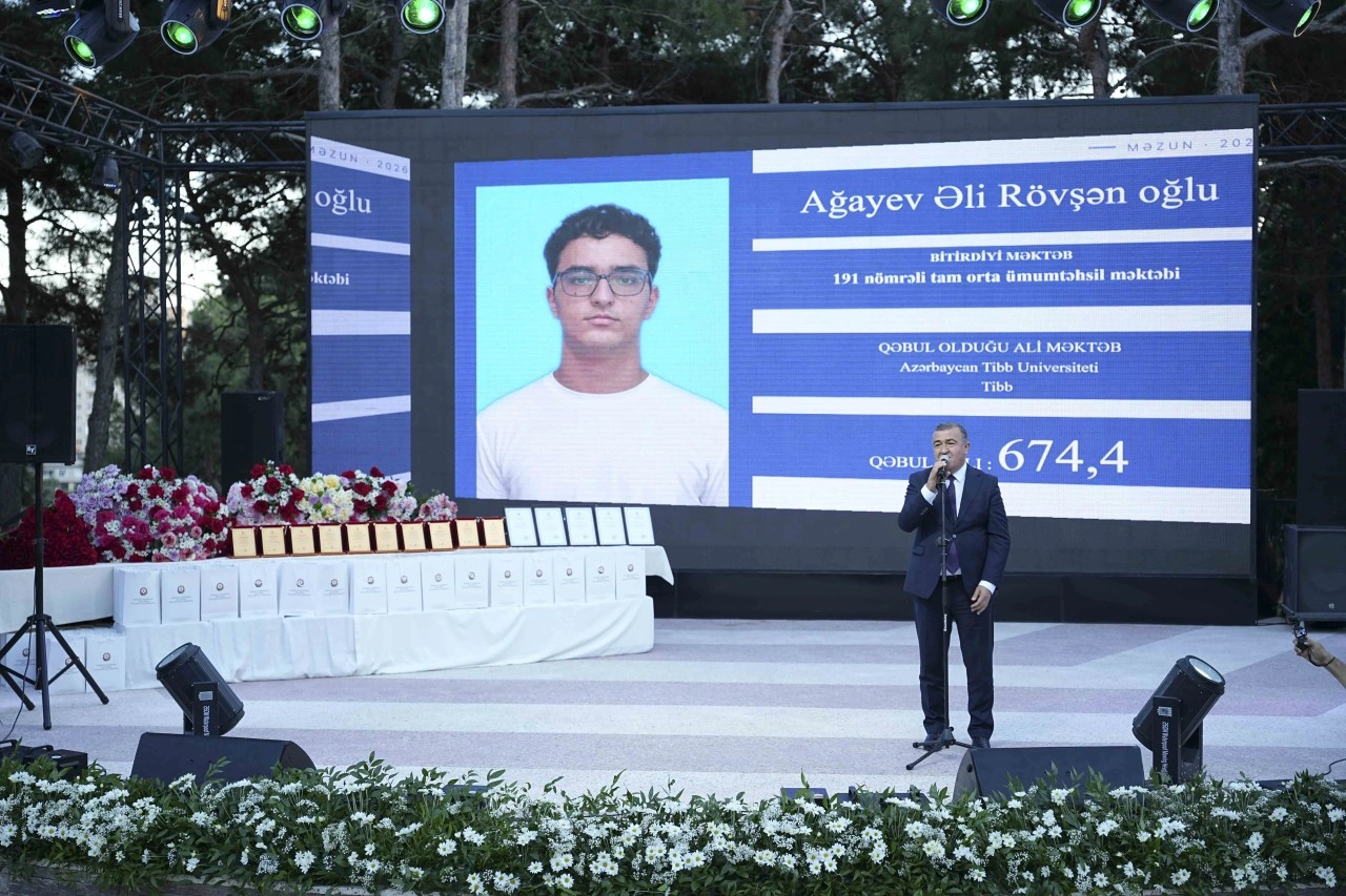 Xətaidə yüksək bal toplamış məzunlarla görüş və konsert proqramı təşkil olundu - FOTO/VİDEO