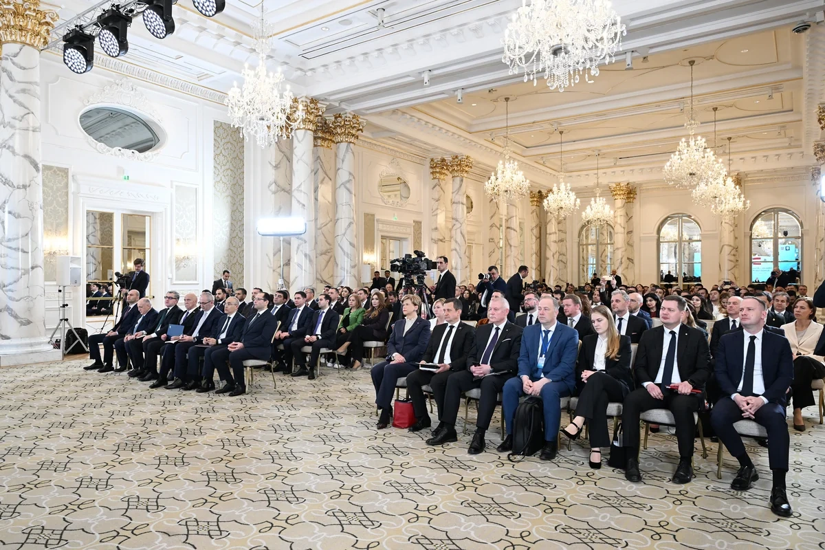 İlham Əliyev və Edqars Rinkeviçsin iştirakı ilə Azərbaycan-Latviya biznes-forumu keçirilib - FOTO - YENİLƏNİB