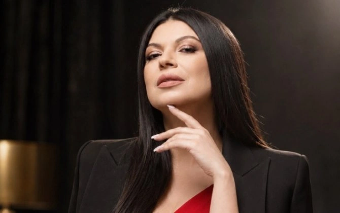 Zümrüd Qasımova ayrıldığı həyat yoldaşı ilə - FOTO