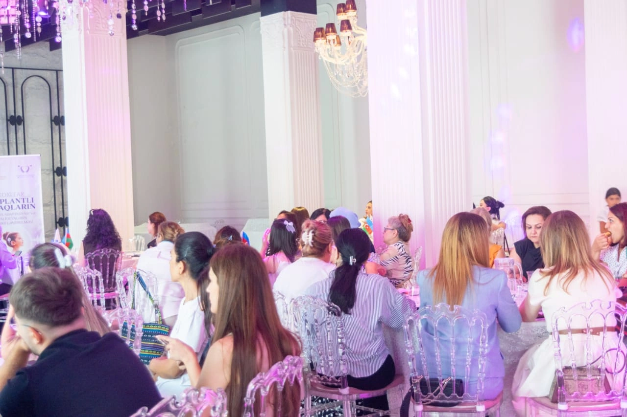 "Koxlear implantlı uşaqların həyata adaptasiyası və valideynlərin maarifləndirilməsi" layihəsi başa çatdı - FOTO