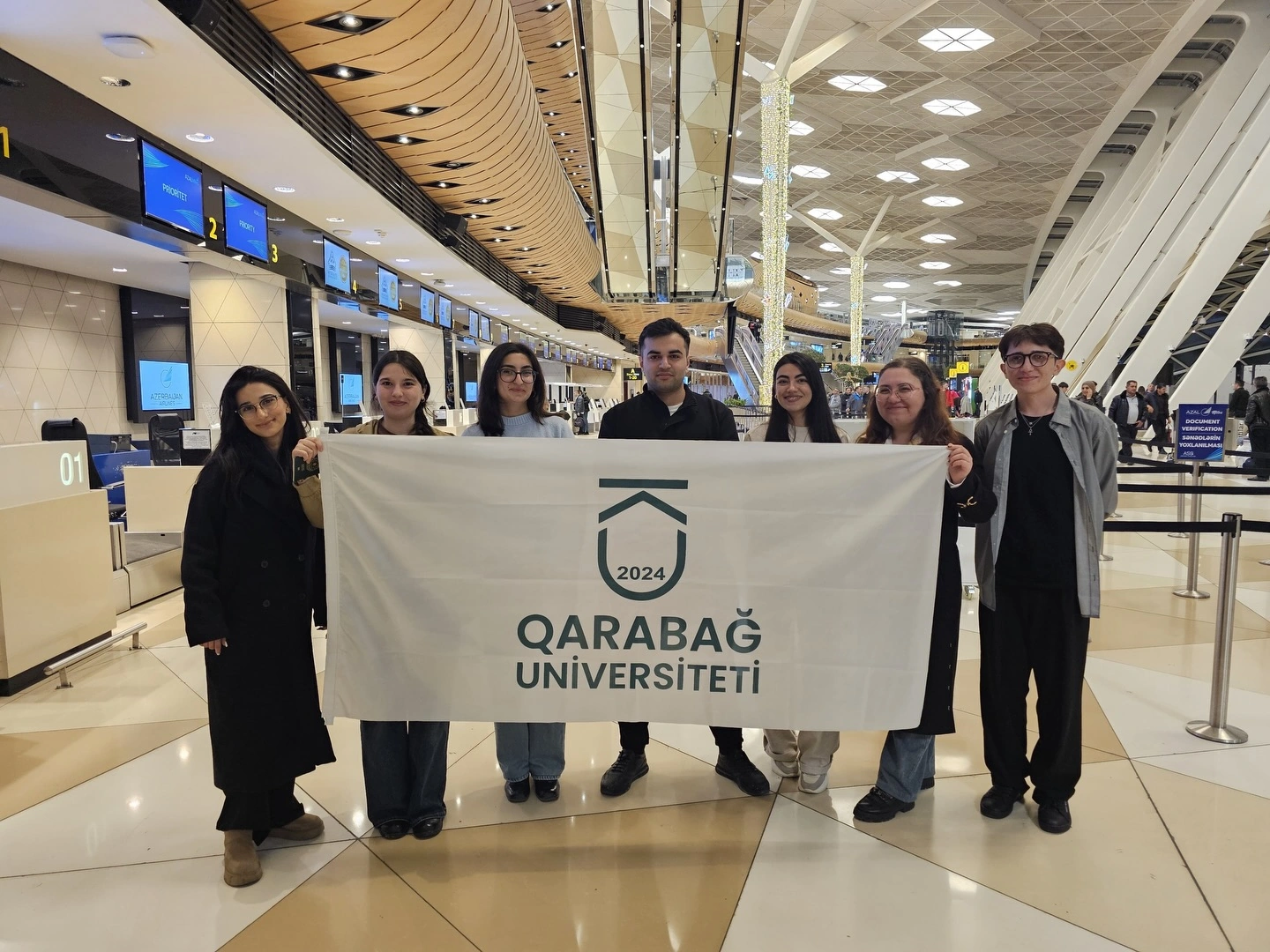 Qarabağ Universitetinin tələbələri Vaşinqton və Vyana beynəlxalq müsabiqələrdə iştirak edirlər - FOTO