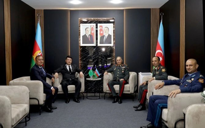 Azərbaycanın Baş Qərargah rəisi Türkmənistan hərbi nümayəndə heyəti ilə görüşüb