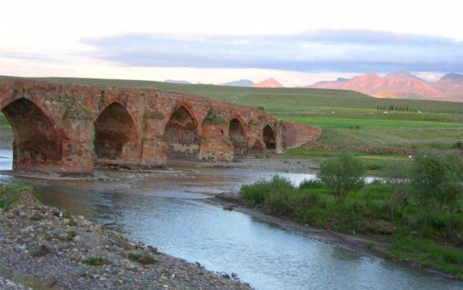 İrəvan və Tehran Araz üzərində ikinci körpünü tikir