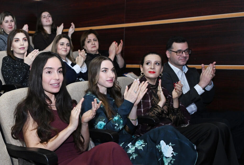 Pantomim Teatrında “Romeo və Cülyetta” tamaşası nümayiş olunub