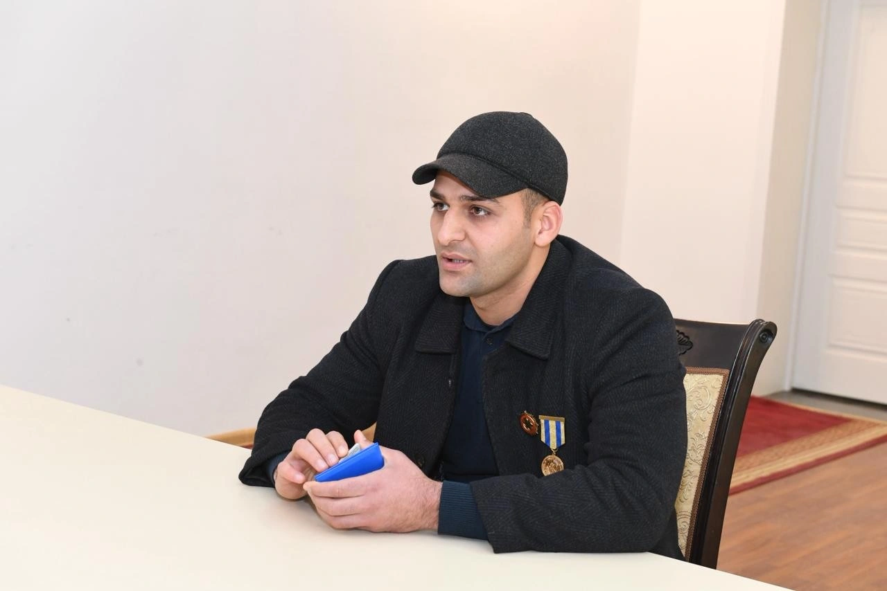 Rövşən Rzayev keçmiş məcburi köçkünlərin müraciətlərini dinlədi - FOTOLAR