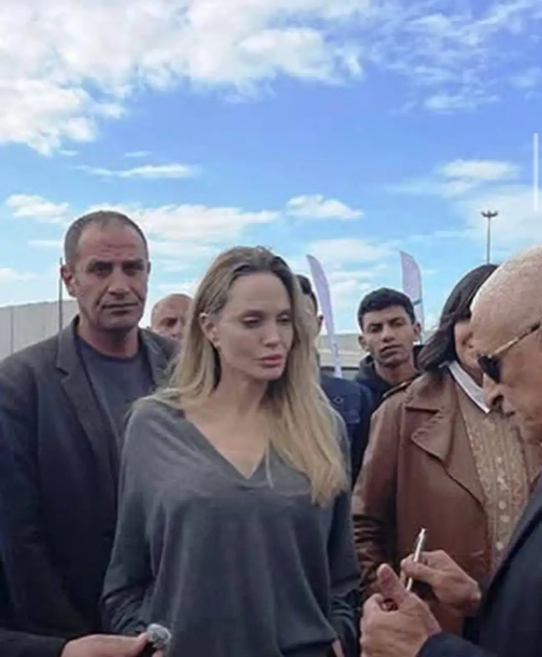 Angelina Coli Rəfah sərhəd keçid məntəqəsinə gəlib - FOTO