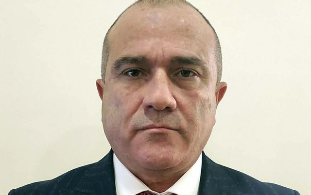 İcra başçısı müavinini işdən çıxartdı - FOTO