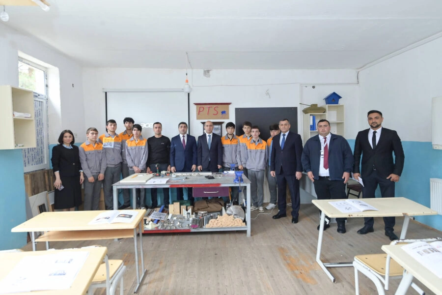 Emin Əmrullayev Qaxda tədris prosesi ilə tanış olub – FOTO