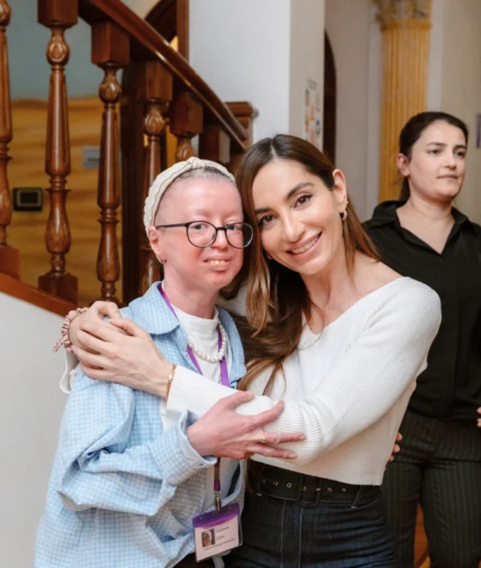 Leyla Əliyeva, Arzu Əliyeva və Alyona Əliyeva "Yaşama Dəstək" Mərkəzində olublar - FOTO