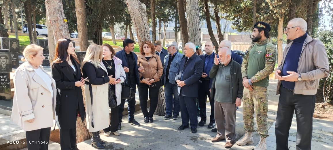 Əsrin faciəsi - mart soyqırımı: Azad Vətən Partiyası Şəhidlər xiyabanını ziyarət etdi - FOTOLAR