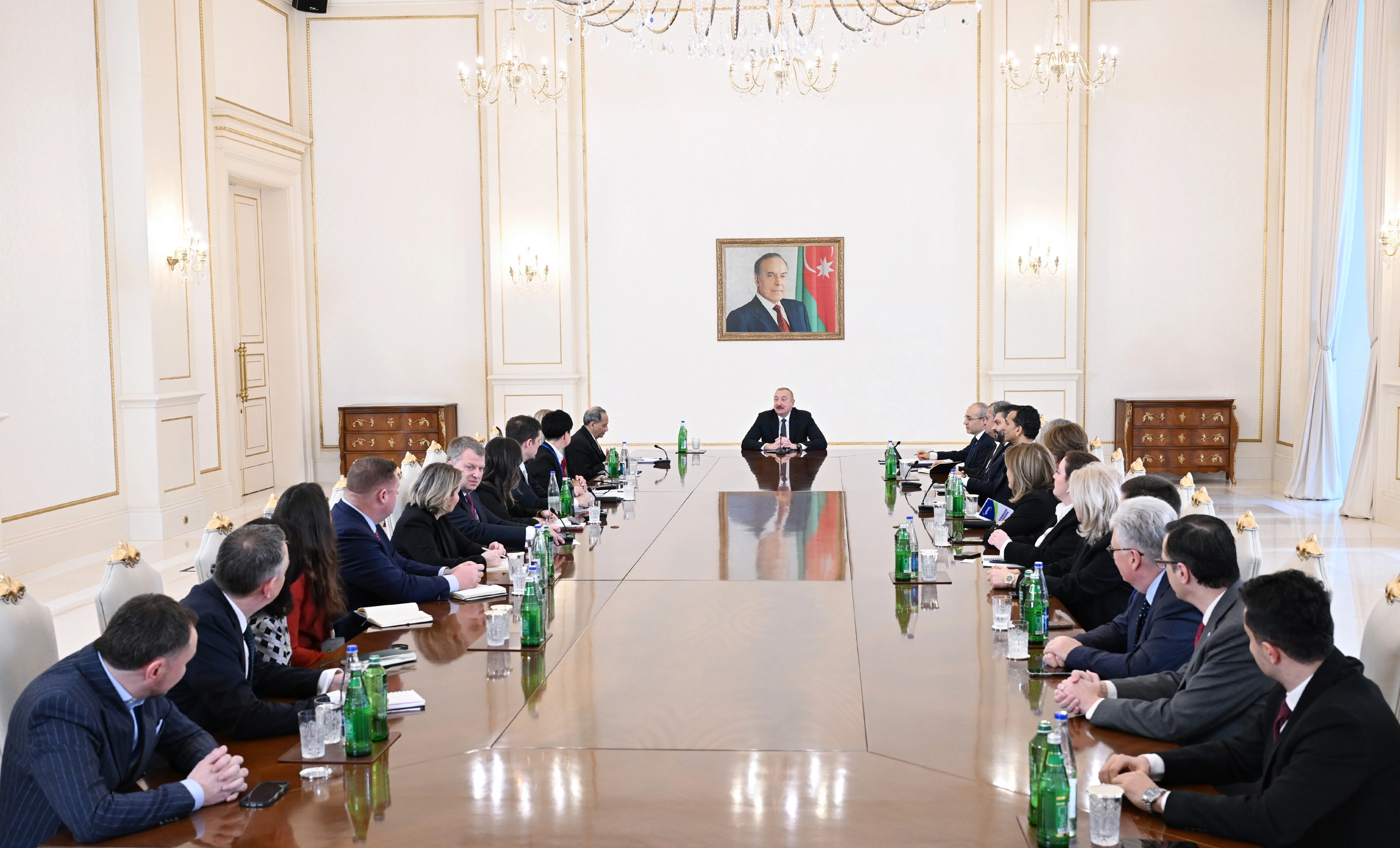 Prezident İlham Əliyev ABŞ Ticarət Palatasının nümayəndə heyətini qəbul etdi - FOTO