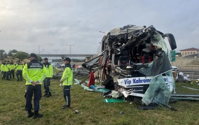 Türkiyədə sərnişin avtobusu qəzaya uğradı: 15 nəfər xəsarət aldı - FOTO