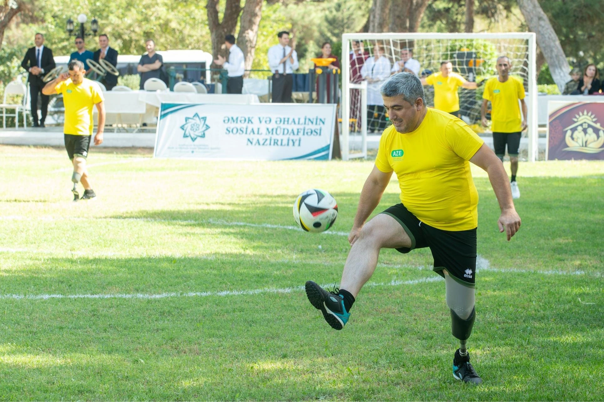 Ahıllarla müharibə ilə əlaqədar əlilliyi olan şəxslər arasında futbol yarışı keçirildi - FOTO