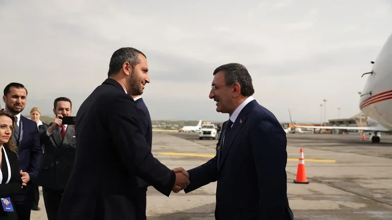 Cevdet Yılmaz Ermənistanda səfərdədir - FOTO