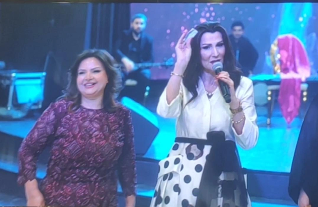 Xalq artisti Gülyanaq Məmmədovaya pul verdi: “Əlinin bərəkəti var, ürəkdən edir” - VİDEO+FOTO