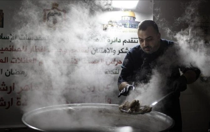 Qüdsdə Hürrəm Sultan tərəfindən tikilmiş yeməkxana 500 ilə yaxındır ki, iftarda acları doyurur...-FOTOLAR